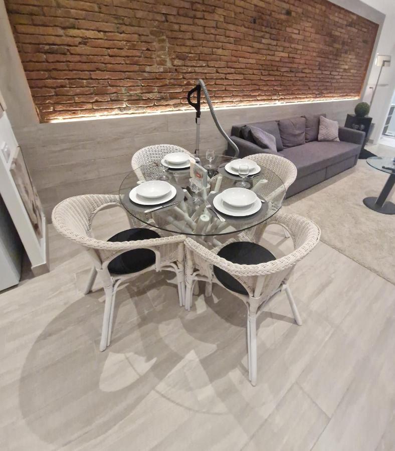 Barcelona,Apartamento Con Terraza Apartment L'Hospitalet de Llobregat Bagian luar foto