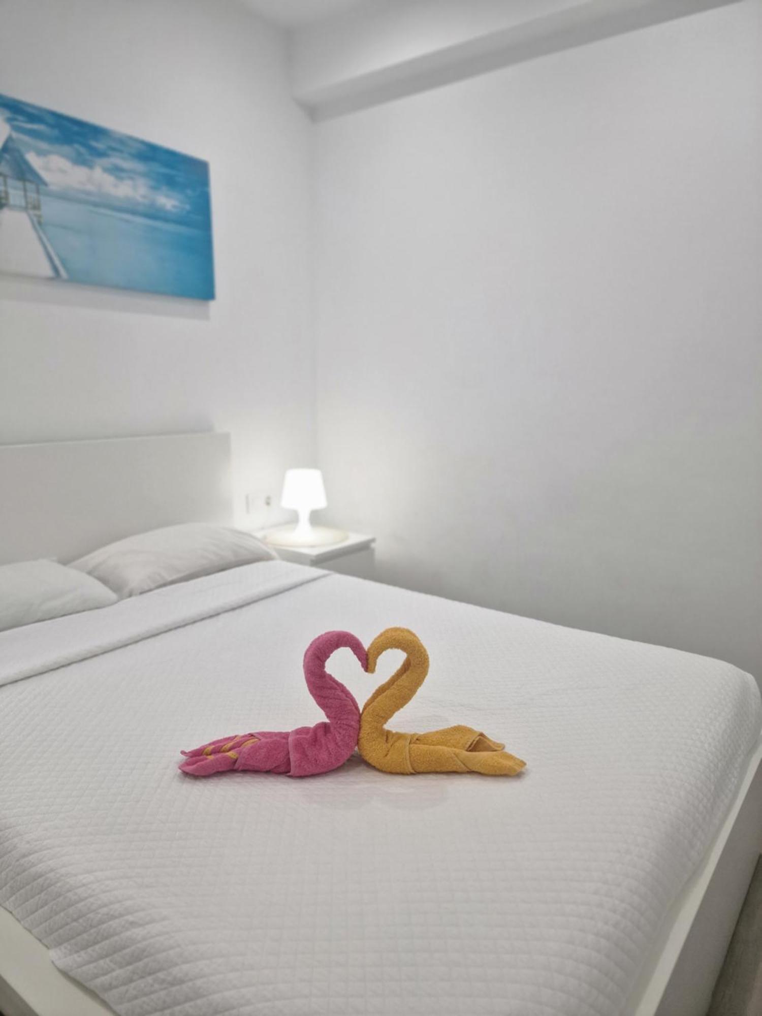 Barcelona,Apartamento Con Terraza Apartment L'Hospitalet de Llobregat Bagian luar foto
